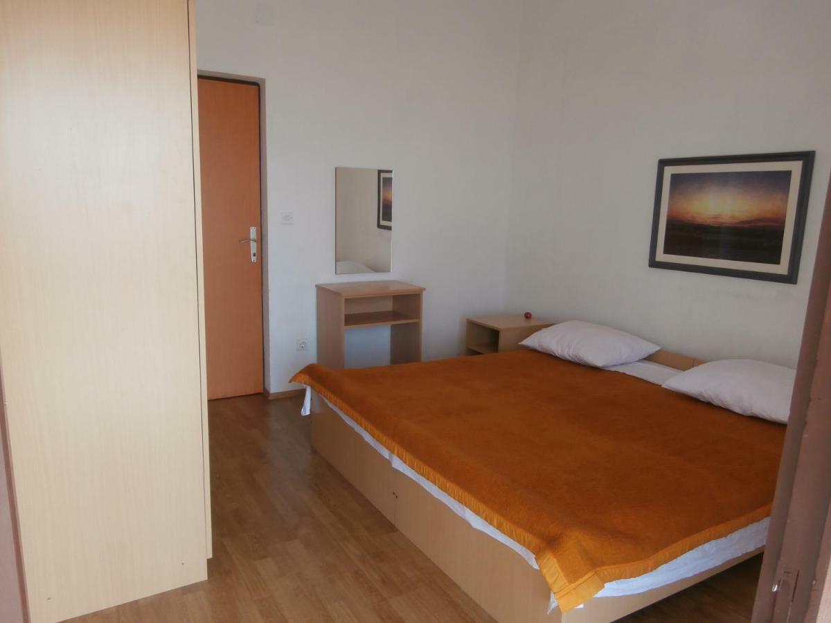 Jure Erceg Apartment Стариград-Пакленица Екстериор снимка